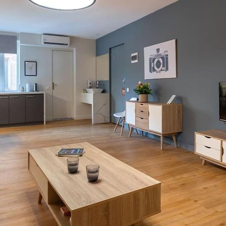 Central, Spacious Studio 5 Min Walk To Acropolis 雅典 外观 照片