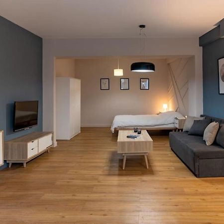 Central, Spacious Studio 5 Min Walk To Acropolis 雅典 外观 照片