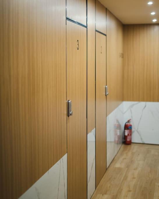 Central, Spacious Studio 5 Min Walk To Acropolis 雅典 外观 照片